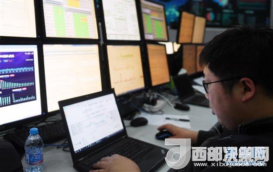 (新春走基層)(2)走進12306鐵路售票系統(tǒng)后臺