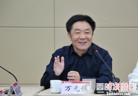 圖為山東師范大學(xué)副校長萬光俠在開幕式上發(fā)言?！≮w曉 攝