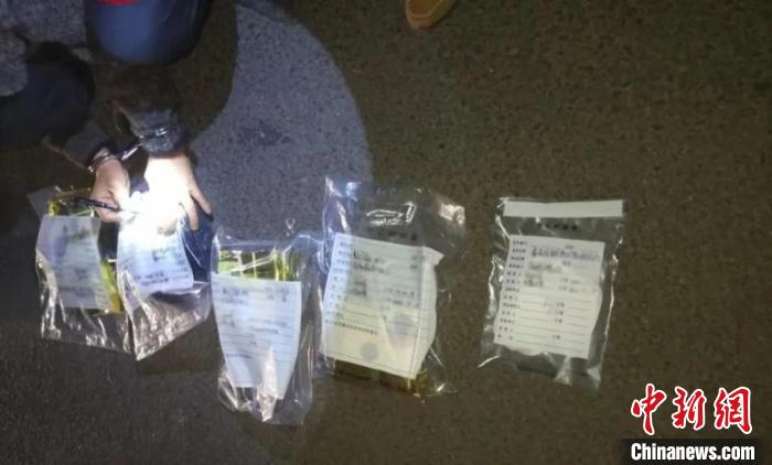 圖為云南警方查獲的毒品?！≡颇鲜」矎d供圖 攝