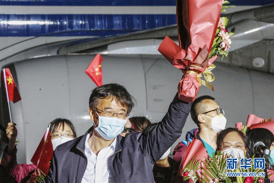 （聚焦疫情防控·圖文互動）（9）分秒必爭！一切為了治病救人——中國抗疫生命至上的生動實踐