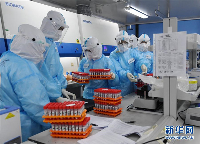 （新華全媒頭條·圖文互動(dòng)）（8）首都再戰(zhàn)“疫”，難忘40天——寫(xiě)在北京應(yīng)急響應(yīng)級(jí)別降級(jí)之際 