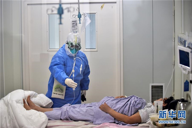 （新華全媒頭條·圖文互動(dòng)）（11）首都再戰(zhàn)“疫”，難忘40天——寫(xiě)在北京應(yīng)急響應(yīng)級(jí)別降級(jí)之際 