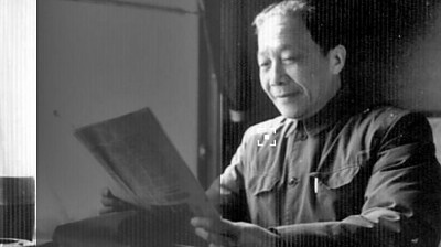 舍我其誰(shuí)報(bào)國(guó)志，碧血丹心愛(ài)國(guó)情