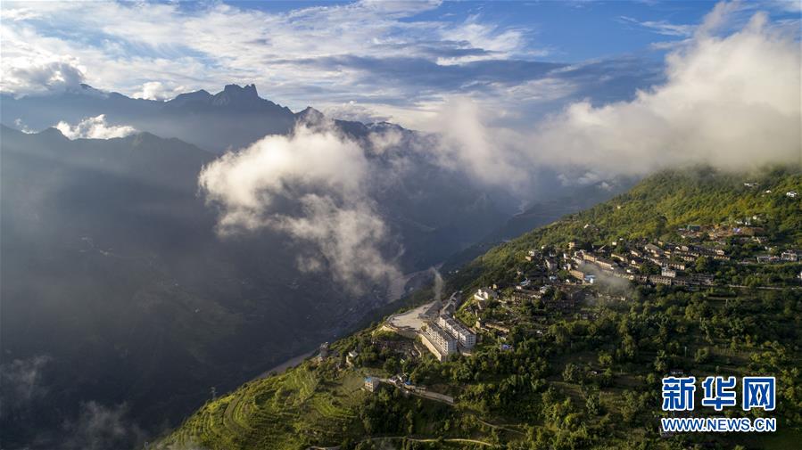 (新華全媒頭條·走向我們的小康生活·圖文互動(dòng))(5)綠染云嶺小康路——生態(tài)文明建設(shè)的云南實(shí)踐