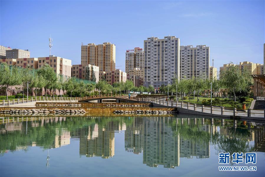 （新華全媒頭條·圖文互動）（8）旗引天山南北　譜寫發(fā)展新篇——以習近平同志為核心的黨中央關(guān)心新疆工作紀實 