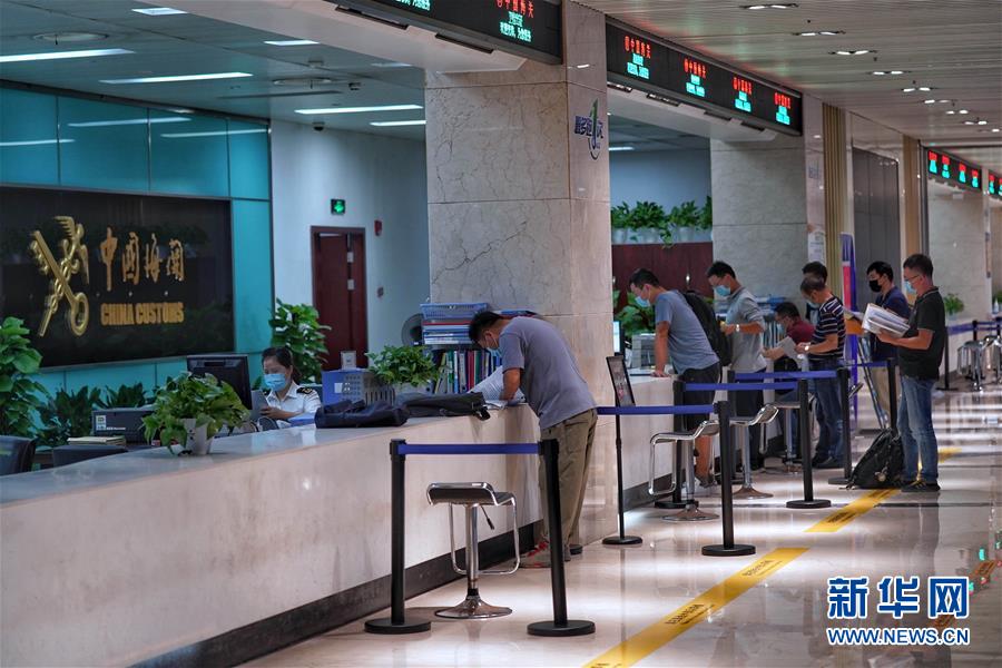 （新華全媒頭條·圖文互動）（10）海納百川共揚(yáng)帆——黨的十九大以來以習(xí)近平同志為核心的黨中央引領(lǐng)中國高水平對外開放紀(jì)實