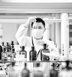 發(fā)展面向鄉(xiāng)村振興的職業(yè)教育：人才如何“向農而行”