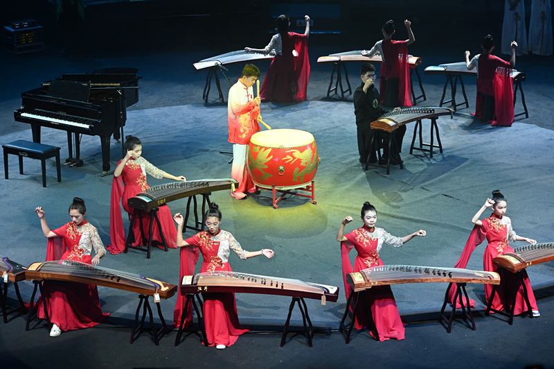 2024年1月21日，廣州，“第二屆粵港澳大灣區(qū)青少年音樂周”頒獎典禮在融創(chuàng)廣州大劇院舉行。